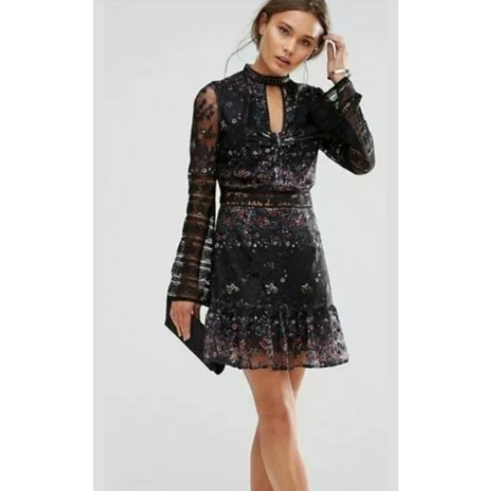 New Liquorish Floral Ditsy Print Dress